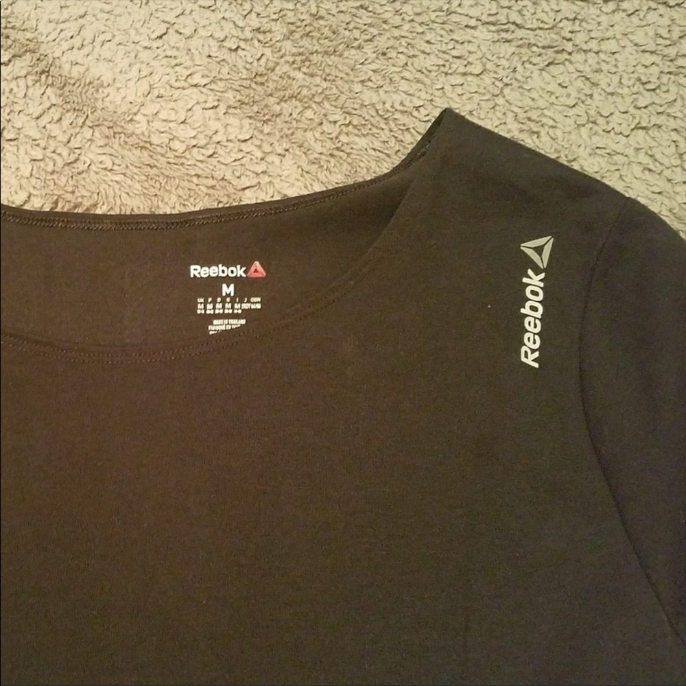 SOLD Reebok Mesh Cover Up/Top/Short - Picture 4 of 5